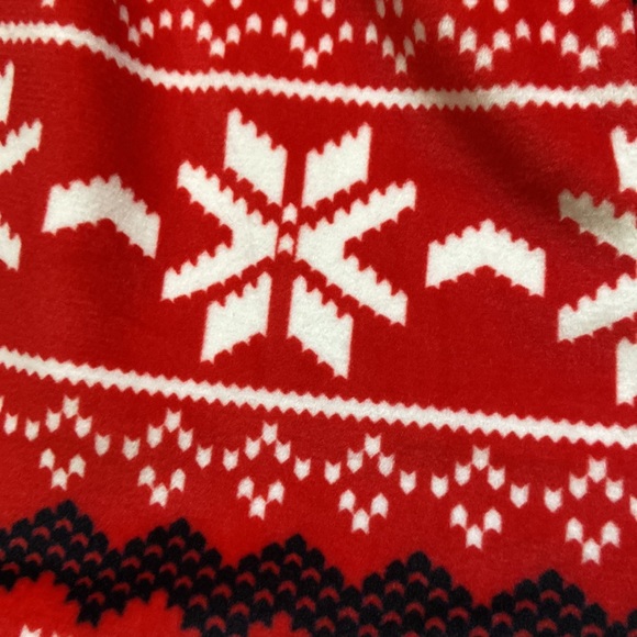 Absolutely cozy cabin shortie pjs in size M - Picture 12 of 14